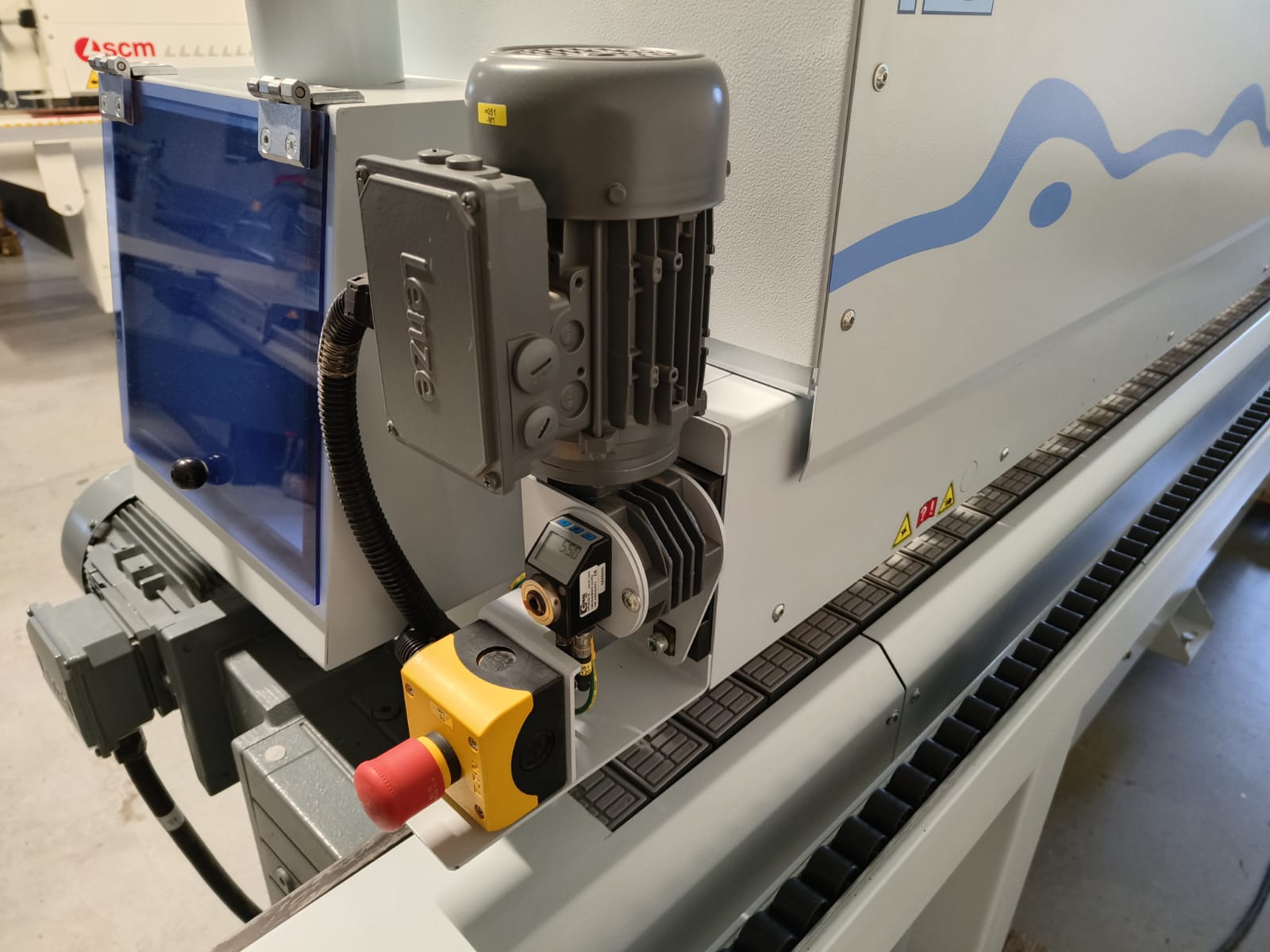 da6effb2-708e-4996-bb98-864bf8367903